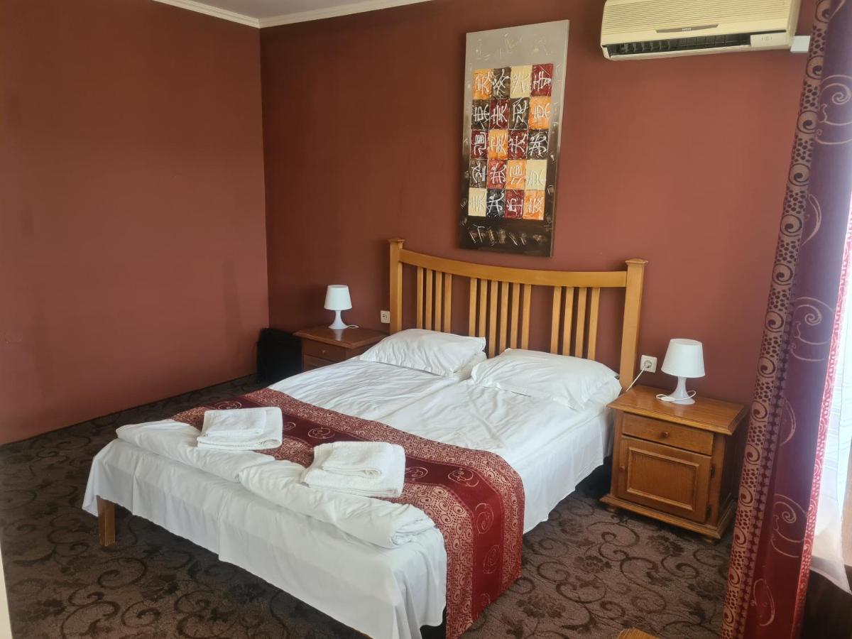 Complex Brashlyan Hotel Tryavna Ngoại thất bức ảnh