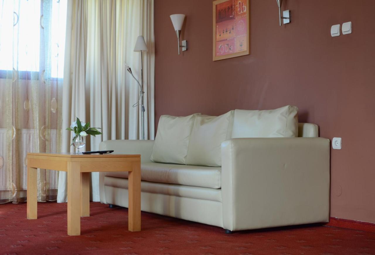 Complex Brashlyan Hotel Tryavna Ngoại thất bức ảnh